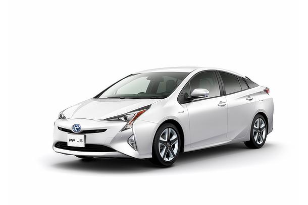 Sedan car available for hire in Sri Lanka with or without a driver