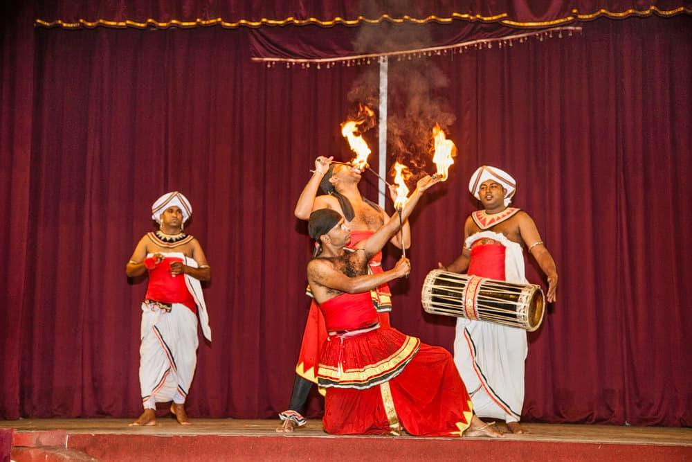 Cultural Dances experience with Roveo Tours